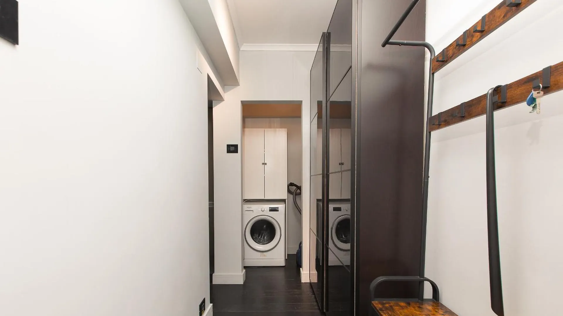 Apartment Luxurious Urban Retreat With Unmatched Comfort Bucharest